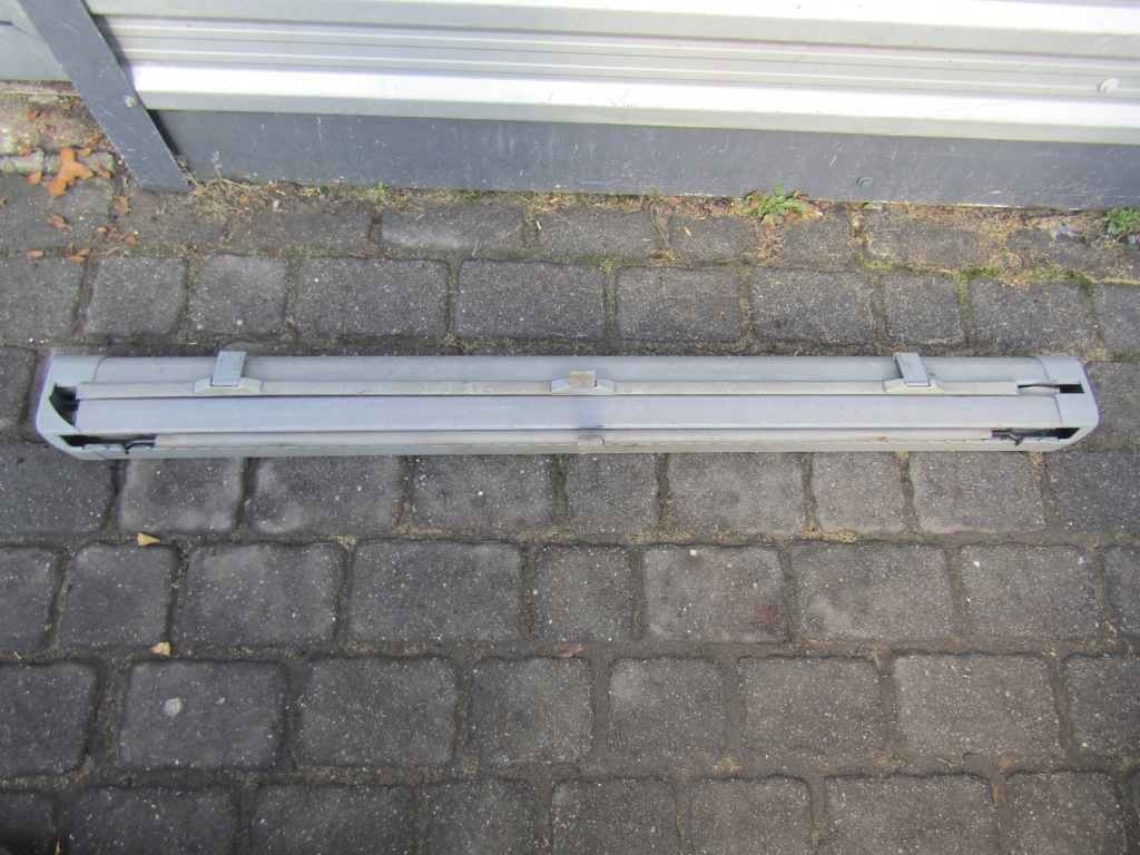 Купить 8 mercedes w124 универсал шторка багажника серая