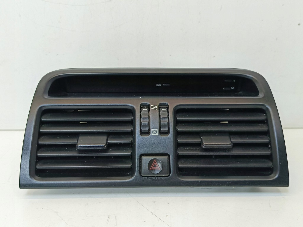 фото №1, Lexus ls 400 ls400 94-97 насадка решётка обдув панели приборной панели le01