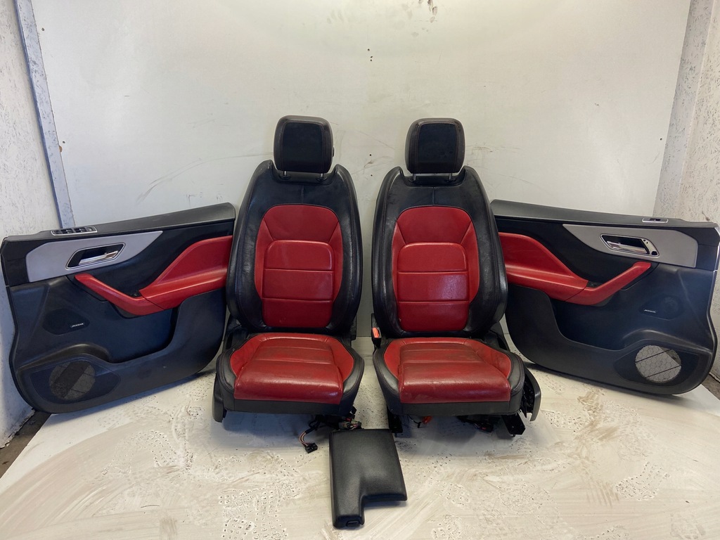 фото №1, Jaguar f-pace r-sport 16r сиденья заднее сиденье обшивки комплект uk