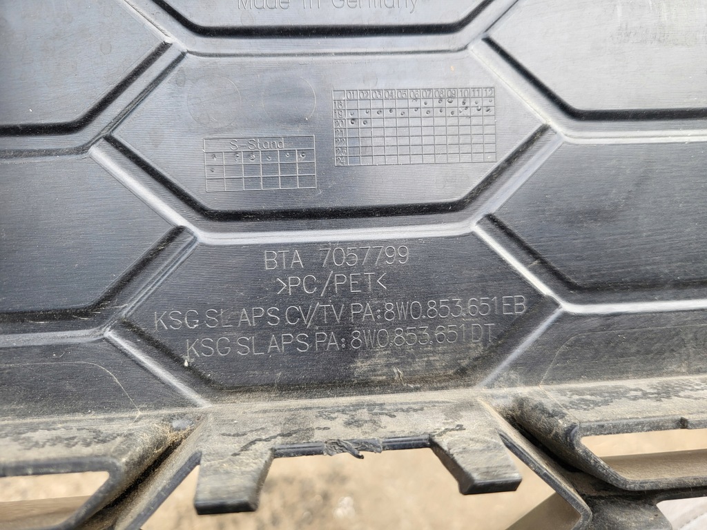 фото №15, Бампер перед передній решітка радіатора накладка нижня audi a4 b9 s4 8w lift s-line оригінальний номер