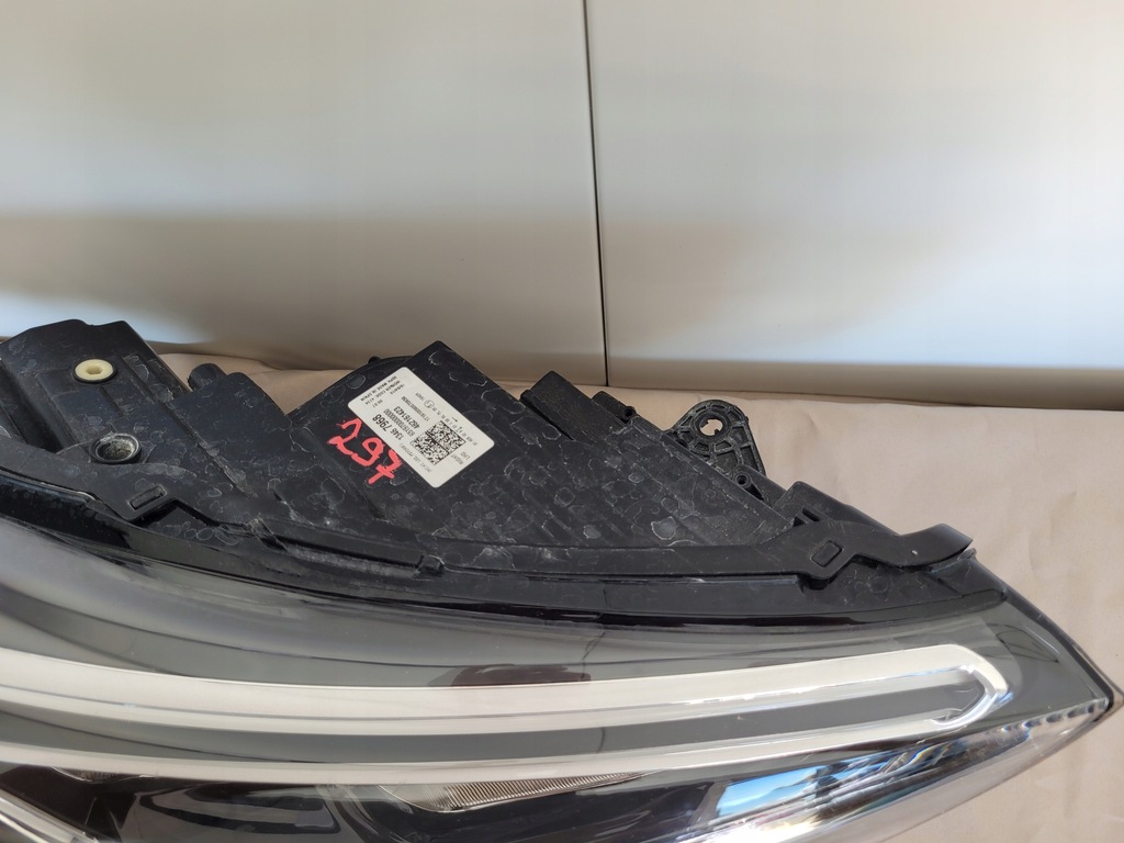 фото №8, Лампа права передня фара правий opel crossland x 13467968 h7 звичайна