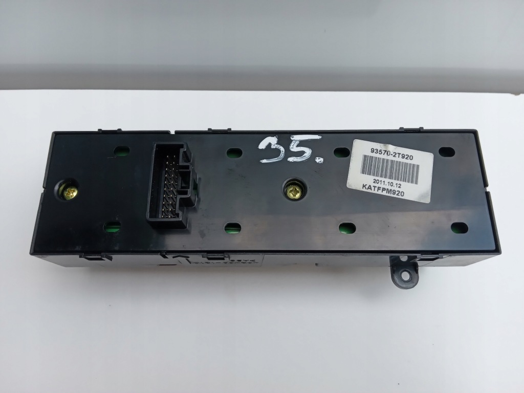 фото №4, Kia optima 10- панель регулировки окон дверь