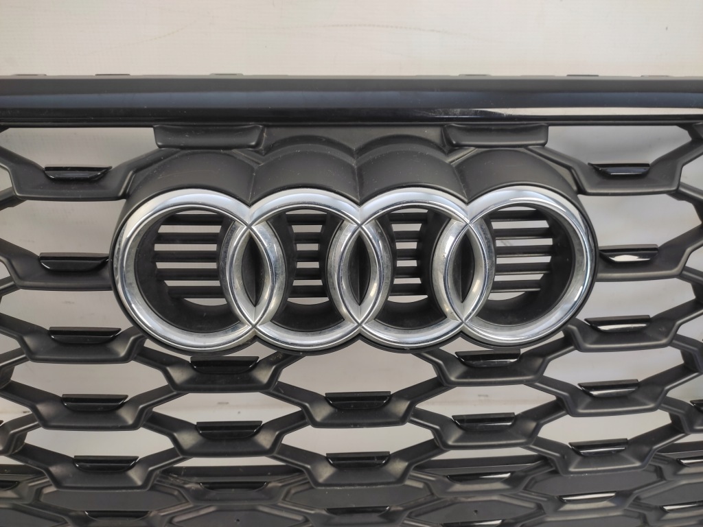 Audi q3 2 83f s-line решётка радиатора решётка  радиатора 2018- в Украине