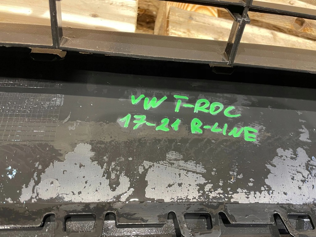 фото №13, Vw troc t-roc 17-21 r-line спойлер решётка средняя бампер перед передний