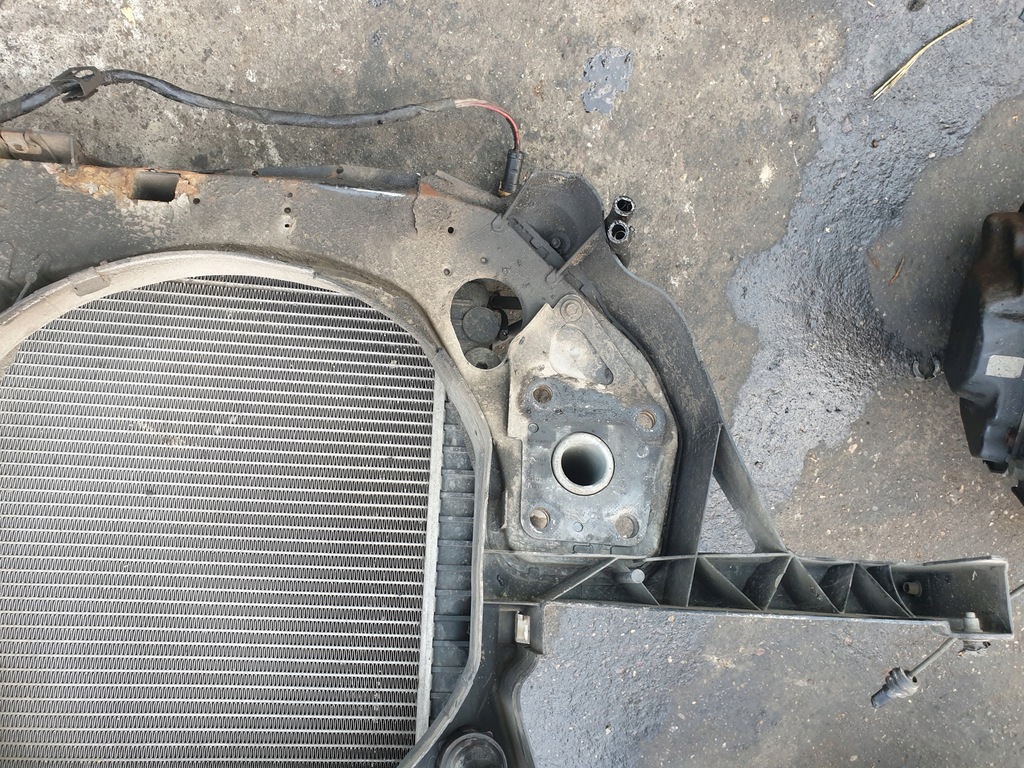 фото №7, Pas передний усилитель комплект радиатор audi a6c5