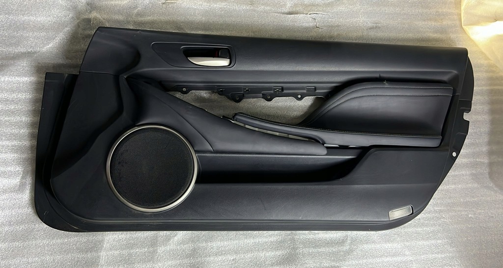 фото №1, Lexus rc rcf обивка обшивка дверь правый перед bok сиденье