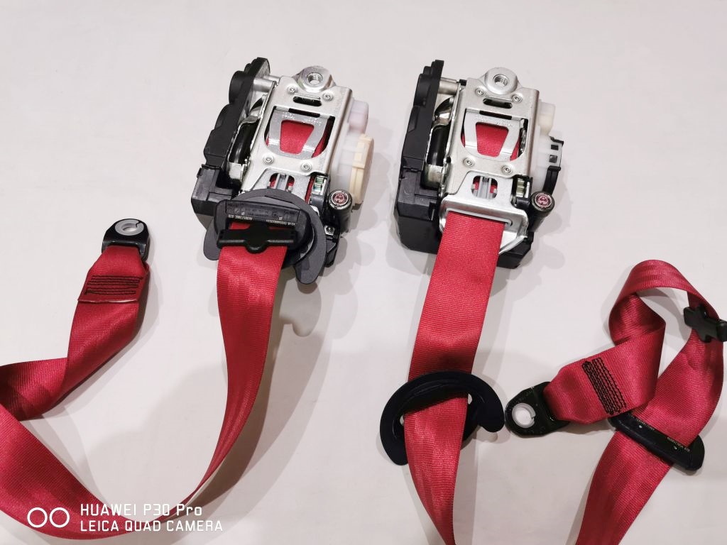 фото №6, Audi a6 c8 передние ремни безопасности 4k8857705 красные перед комплект