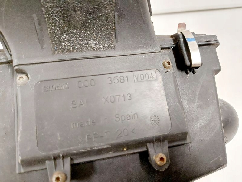 фото №7, Smart fortwo i 450 0.6t корпус фільтра повітря