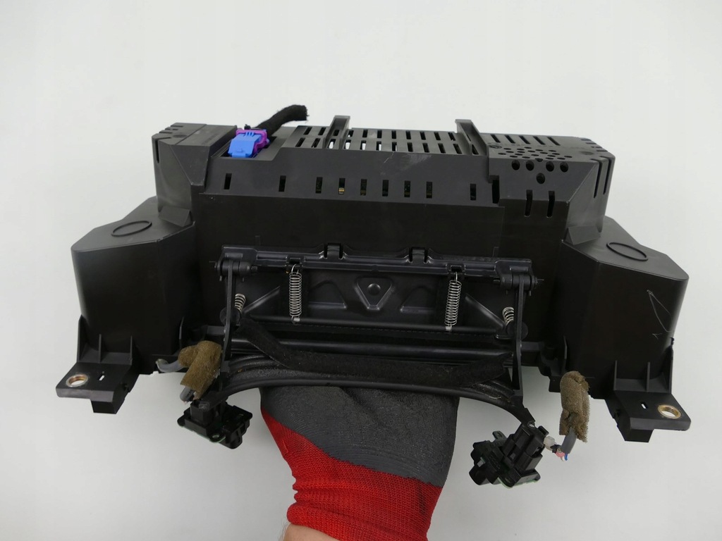 фото №9, Audi a8 d3 3.0 tdi przed lift лічильник прилади uk 4e0920950f