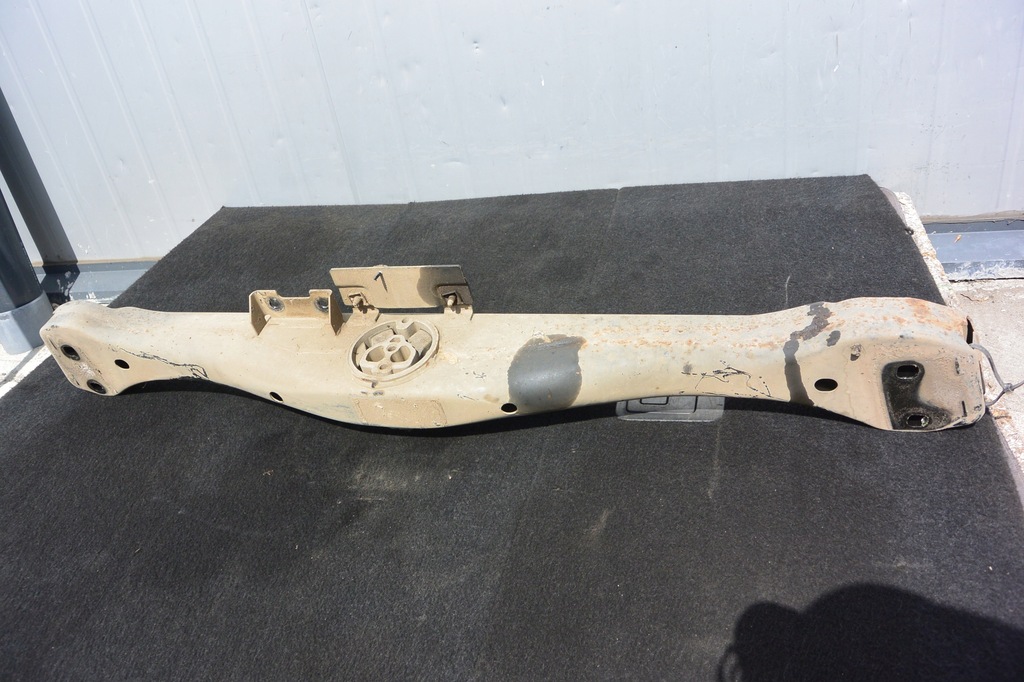 фото №6, Балка кронштейн коробки 3.0 tdi audi q7 4l touareg