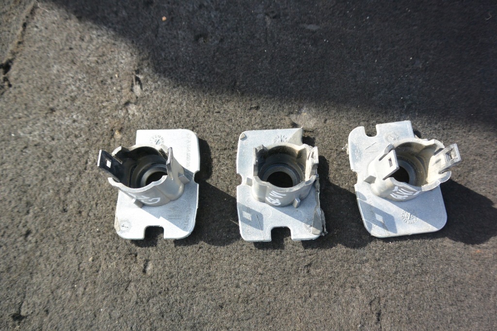 Купити Кронштейн корзина датчика pdc mercedes-benz w164 ml gl x164