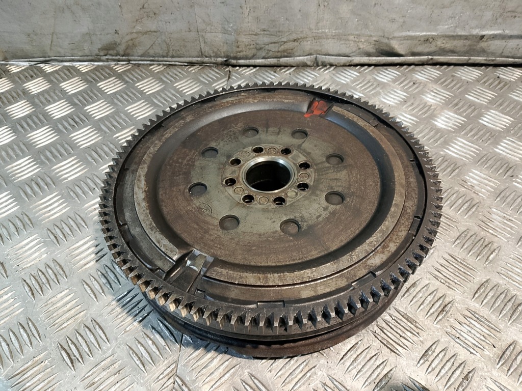 Колесо маховик двухмассовый двухмассовый маховик lexus is 220 2.2 d 177 km luk Киев