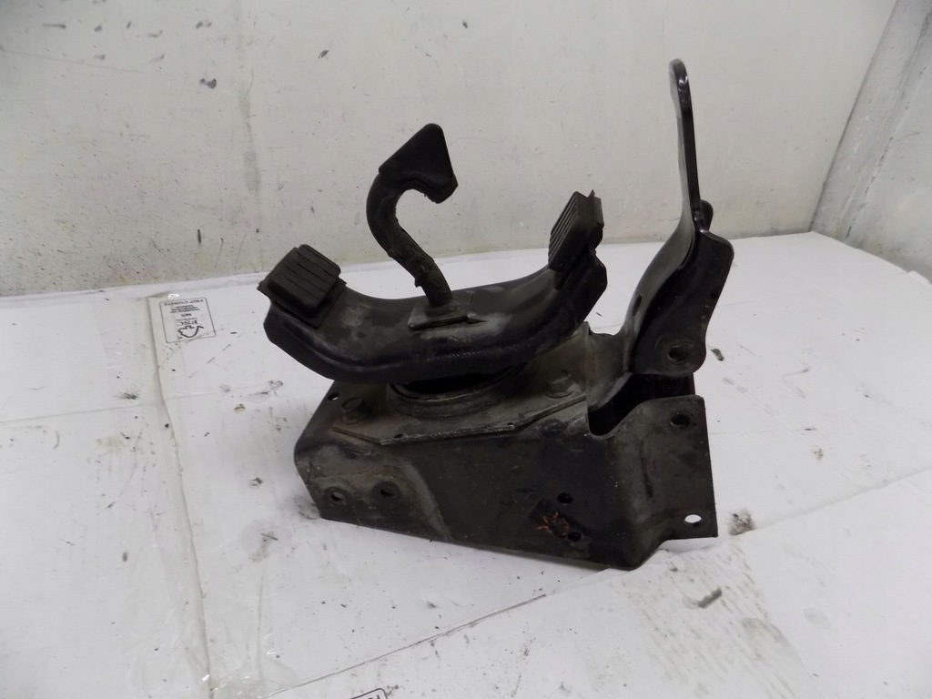 фото №7, Кронштейн кабіни mitsubishi canter fuso 13r-