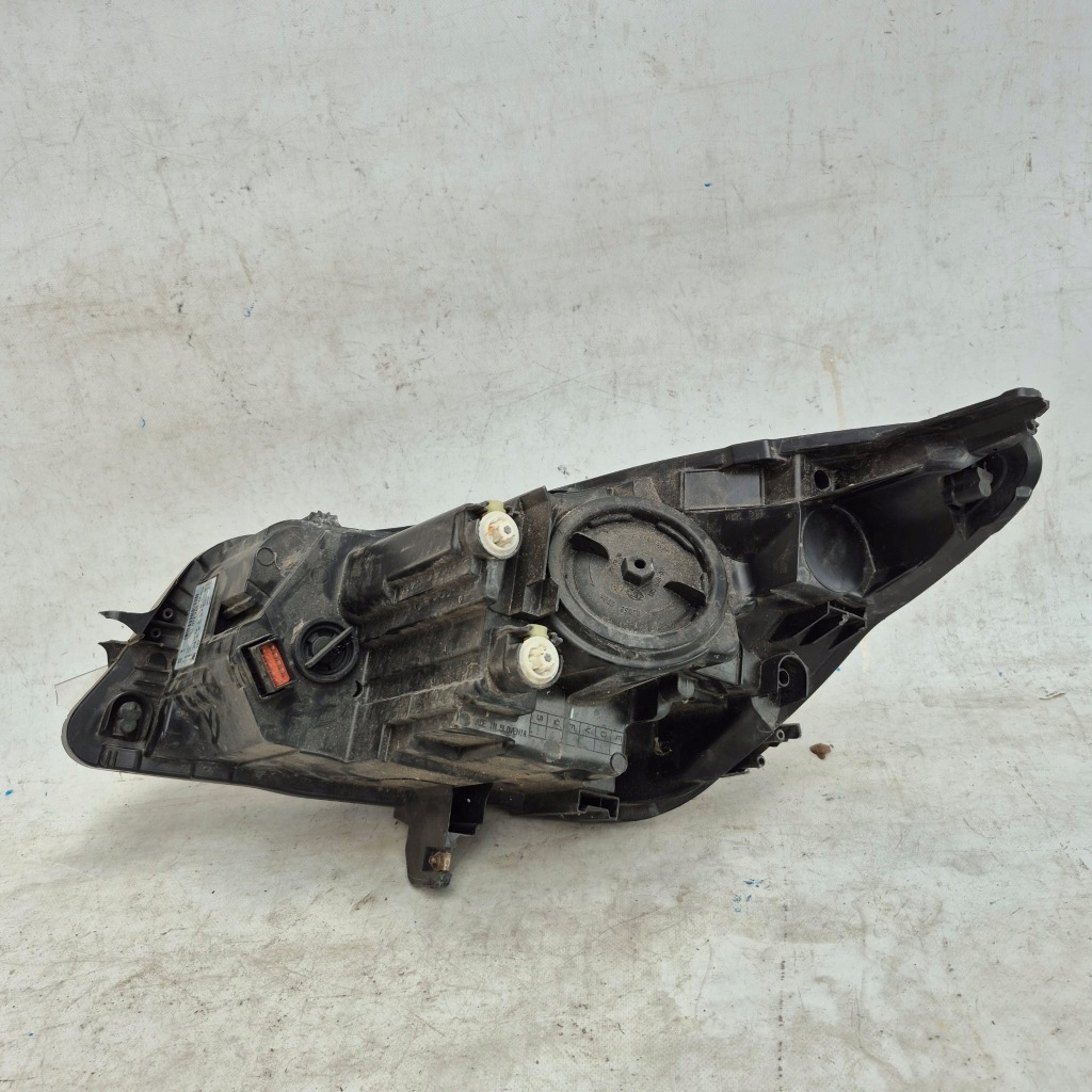 Opel insignia a рестайлінг  13- фара правий перед передня лінза led 13409907 Київ