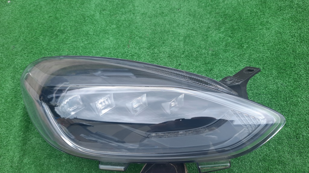 фото №3, Ford fiesta mk8 st full led лампа передняя kpl