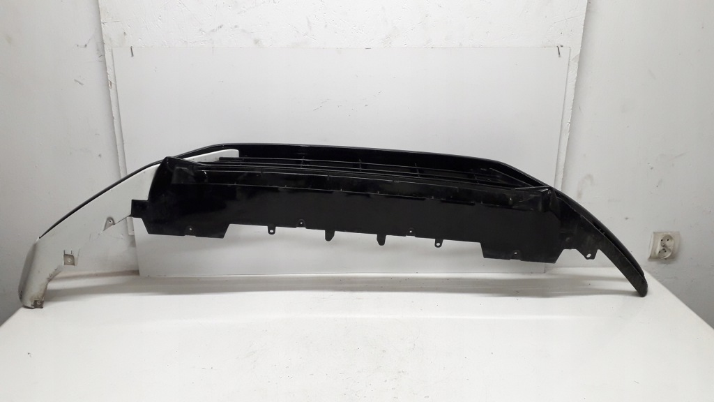 Volvo xc90 14- r-design накладка решётка бампера в Украине