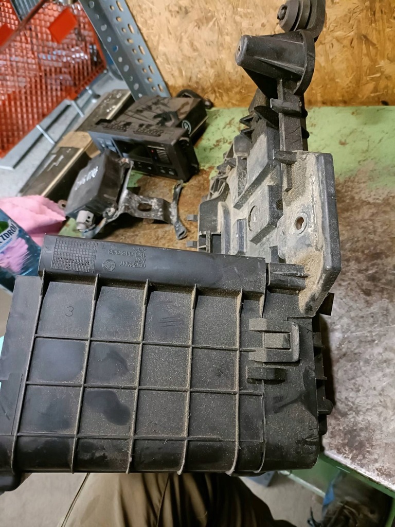 фото №4, Основа акумулятор vw 1k0915333