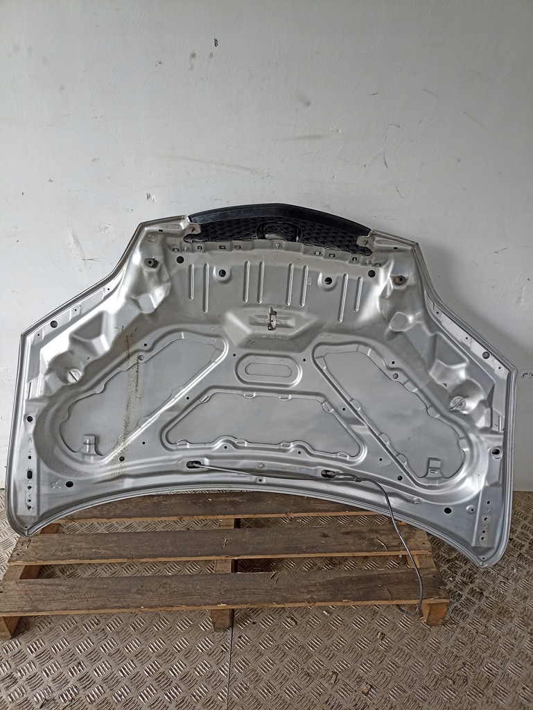 фото №11, Mazda 2 i капот кришка двигуна