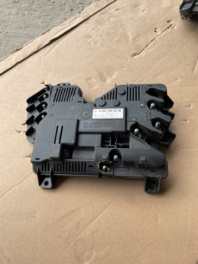 фото №1, Mercedes w222 w217 коробка корпус предохранителей