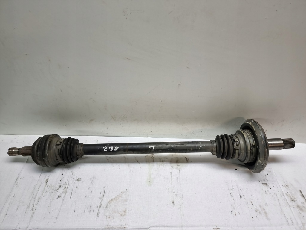 фото №1, Mercedes e w238 w213 2.0 2018 приводной вал задняя