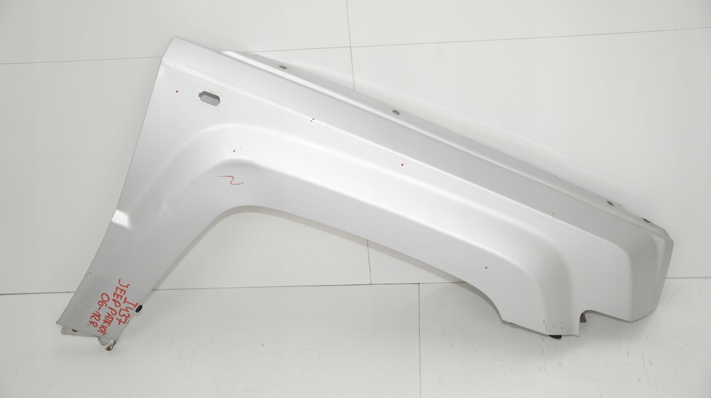 фото №1, Крила правий перед jeep patriot 06-12r