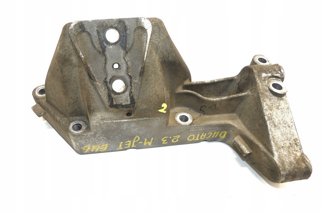 фото №1, Iveco daily vi 2.3 d hpi euro6 2018r кронштейн двигуна