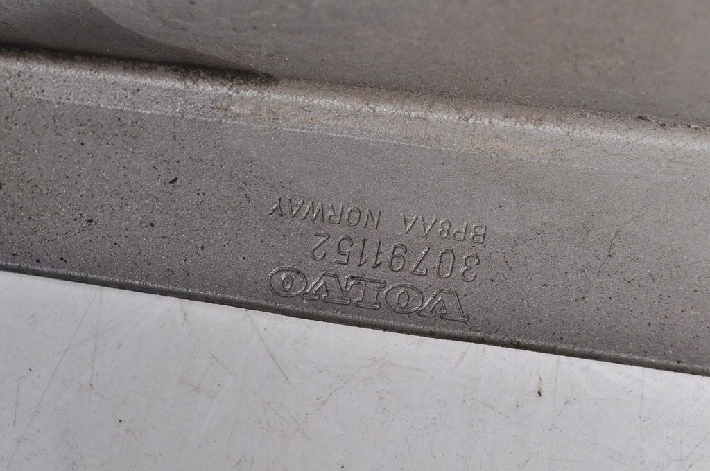 фото №8, Volvo s80 v70 xc70 балка бампера перед передня pod бампер 30791152