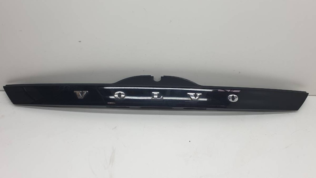 Купить Накладка крышки багажника volvo s60 1 2011 европа