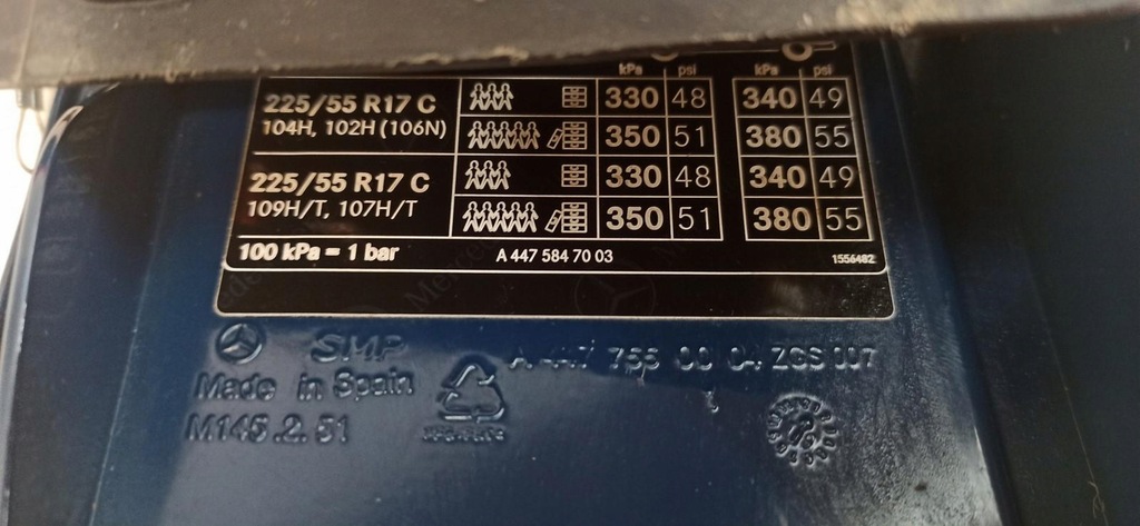 фото №8, Mercedes vito w447 крышка шланг зарядки a447550004 a4475409253