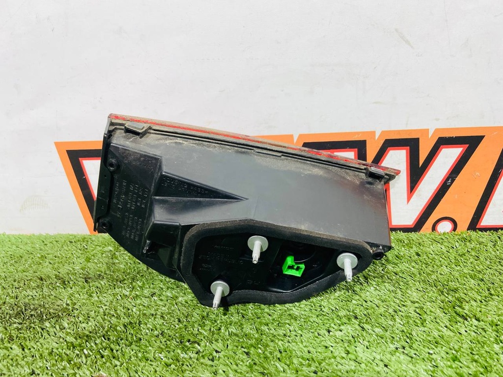 фото №13, Лампа кришки правий задня jaguar f-pace x761 hk83-15k272-aa