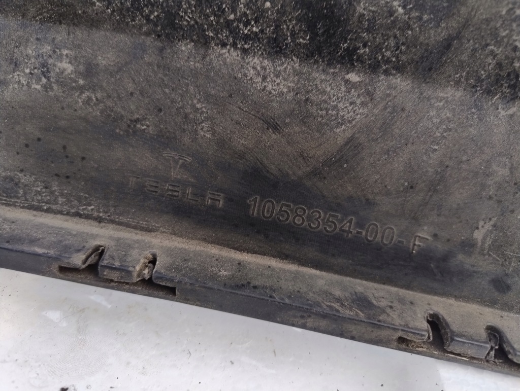фото №8, Tesla x 15- бампер спойлер диффузор накладка задняя задний 1058354-00-f