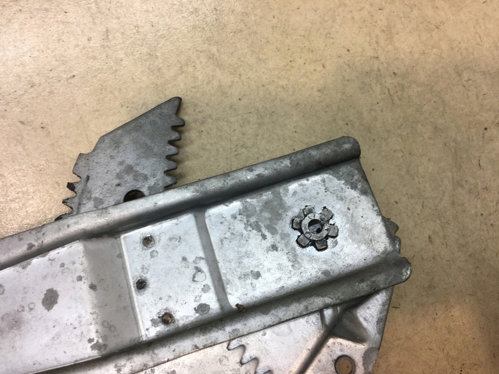 фото №7, Підйомник скло правий задня nissan micra k11