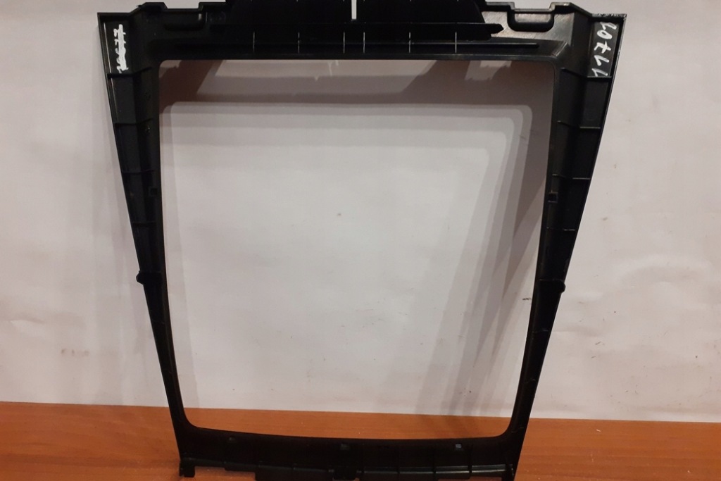 Купити Рамка середня панель приладів bmw x5 e70 51166956756 2008