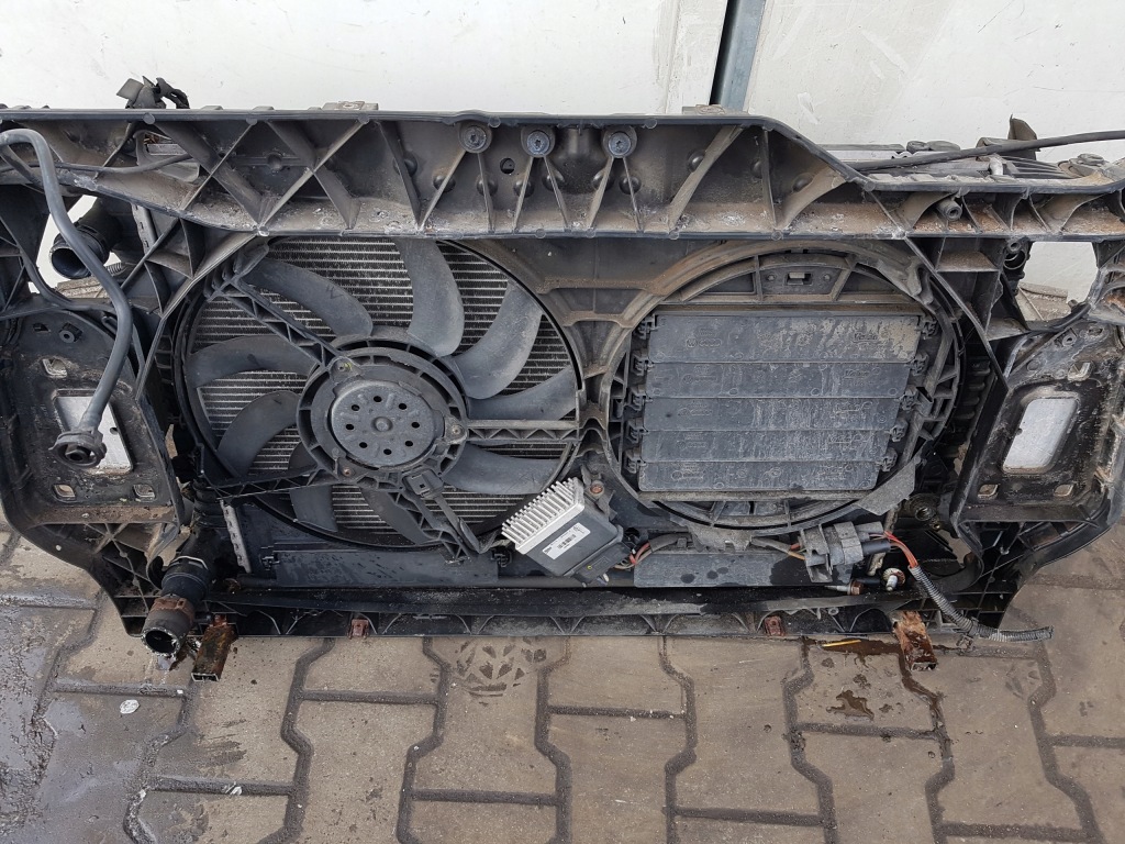 Audi a4 b8 08-11r 2.0 tdi ремень передний радиатор вентилятор автоматическая коробка передач с Разборки