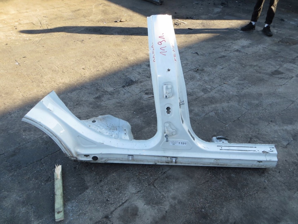 Купить Mercedes gla x156 порог стойку правый задний  задний 650 14-