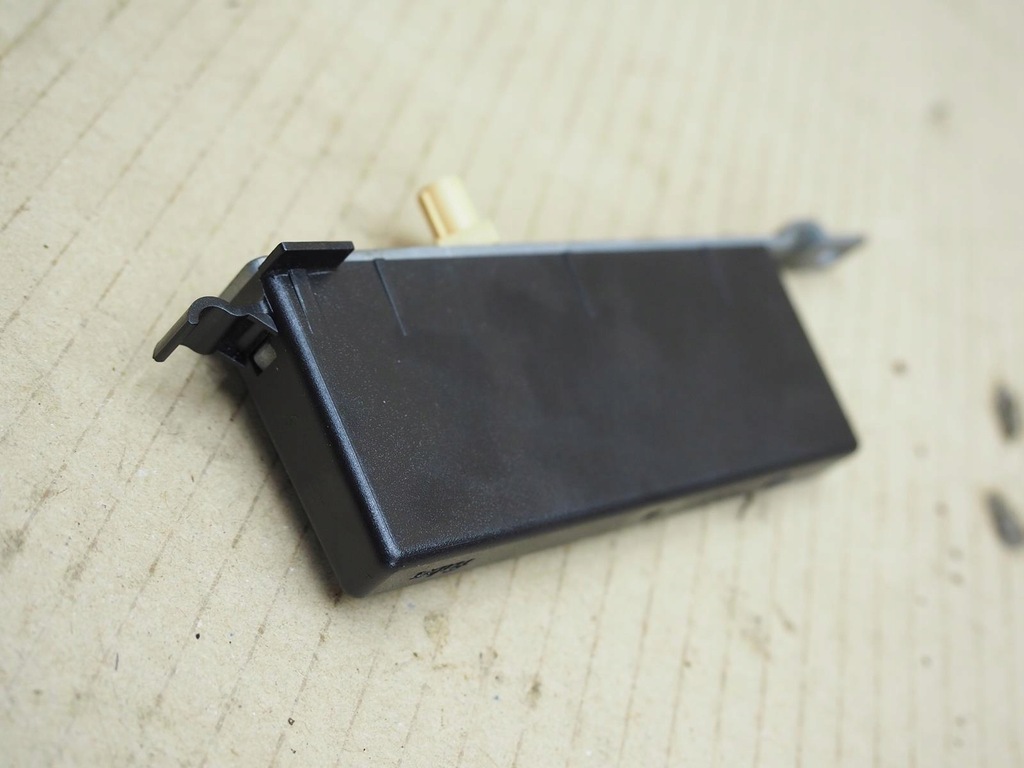 фото №8, Porsche panamera i 970 підсилювач антени