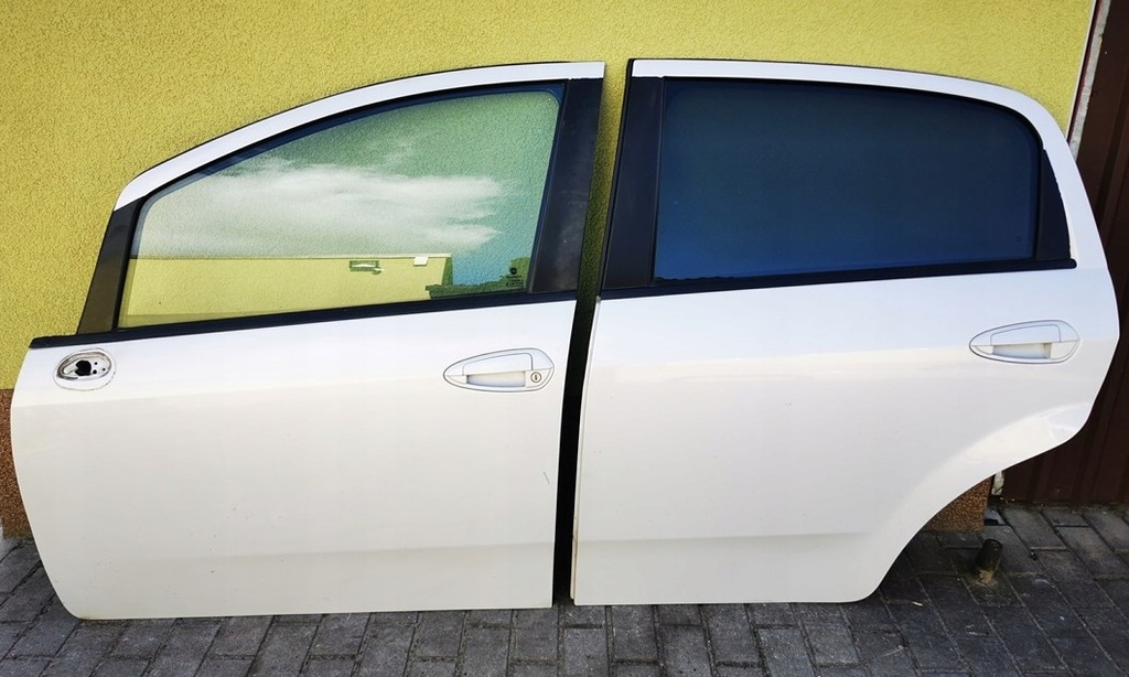 фото №1, Fiat punto evo дверь левая задняя демонтаж полный