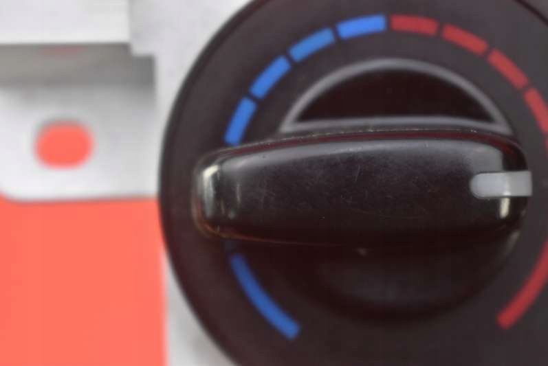 фото №8, Панель управление обдув кондиционер mazda 323 bj 98-00