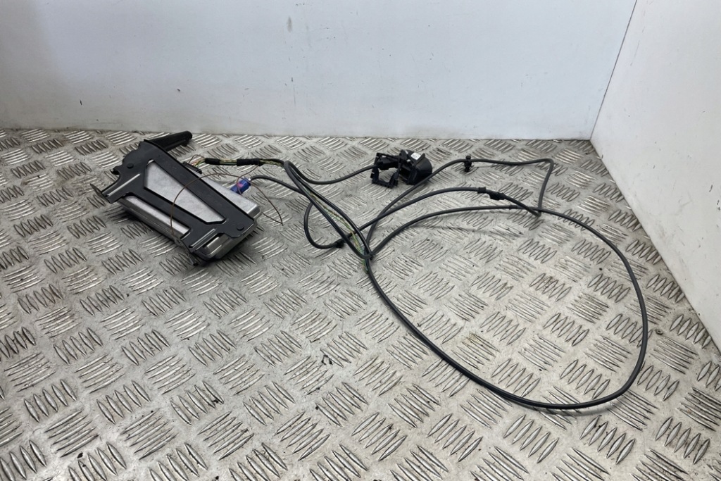 фото №9, Камера крышки багажника bmw 7 f01, f02 9240984 3.0l дизель 180kw 2010