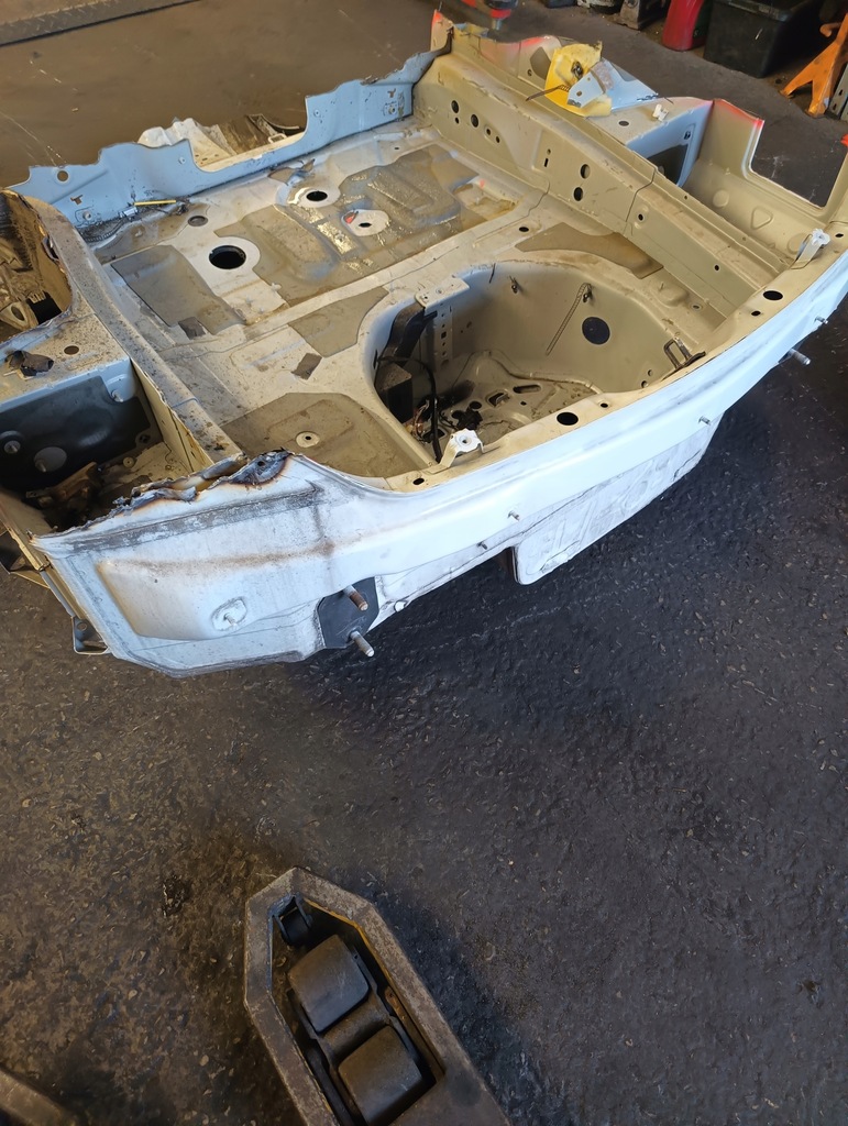 фото №7, Bmw f13 6 lift coupe pas задній задня піддон чверть a300 alpinweiss