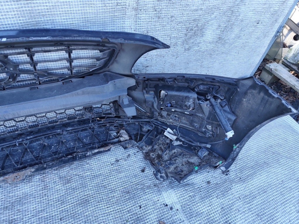 Volvo s60 ii v60 рестайлинг  13-18 r-design бампер передний перед kompletny 452 с Разборки