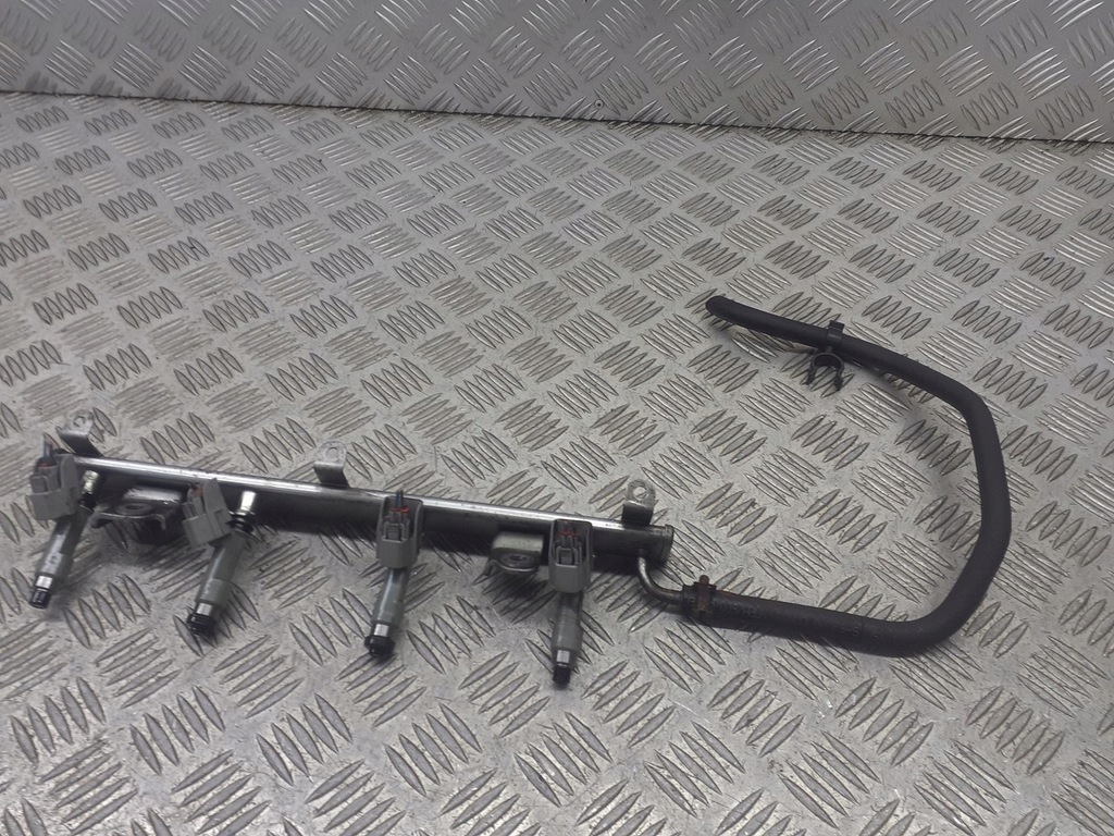 фото №1, Молдинг упорскування suzuki swift 1.3 x