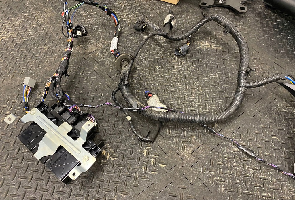 фото №10, Hak знімний комплект do автомобіля jaguar f-pace jk8m17k817ab