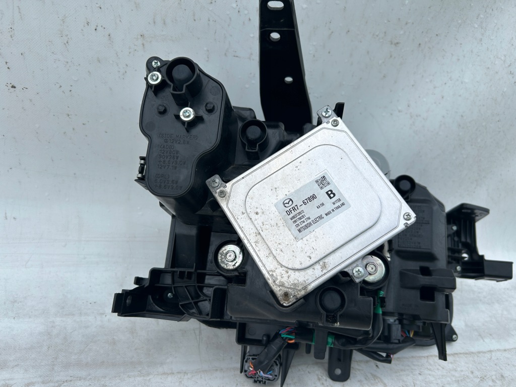 Mazda cx-30 фара левая full led dfr7-51040 оригинал европа в Украине