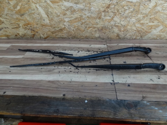 фото №1, Hyundai i20 ii 2016 рычаги дворник перед kpl