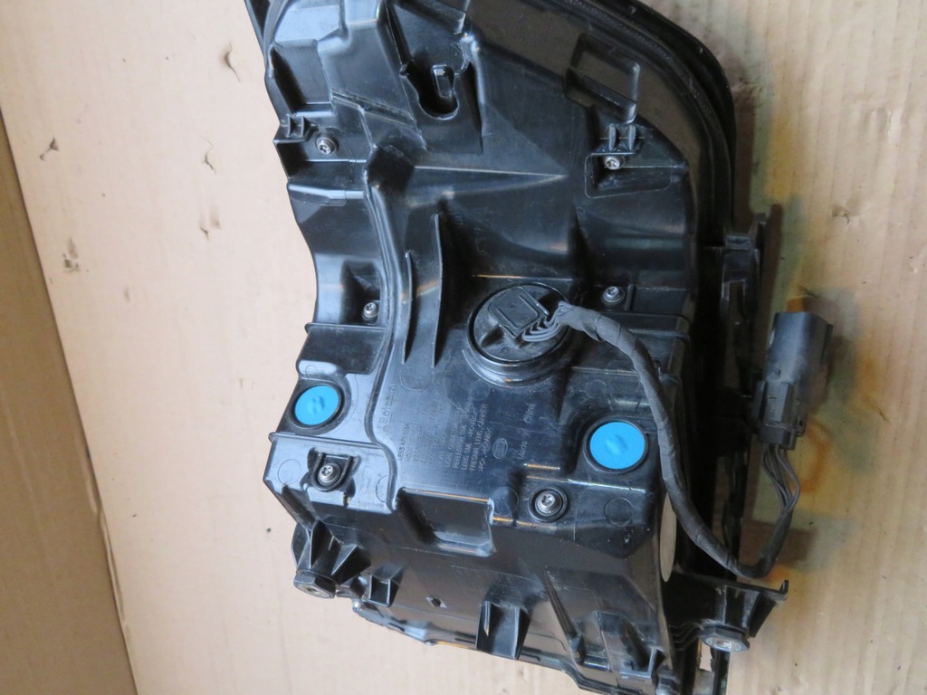 фото №12, Polestar 2 лампа задняя левая w крыло 31108940