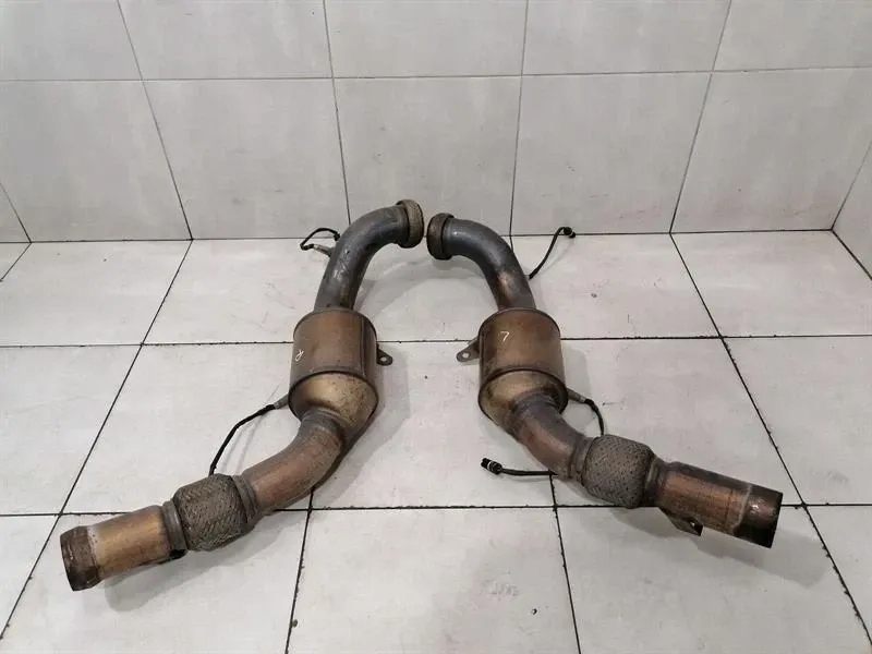 Maybach 57 w240 набір каталізатора a2404900619 набір каталізатора Ціна