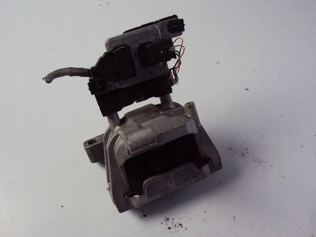 Купить Кронштейн подушка двигателя audi q3 2.0 tdi 2011-2018