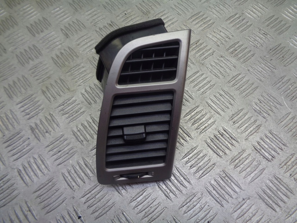 фото №1, Решётка обдув правая hyundai i20