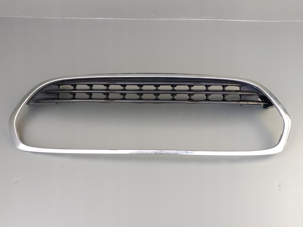 Mini f55 f56 2014- рамка ґрати бампера хром 7300589 = Оригінал